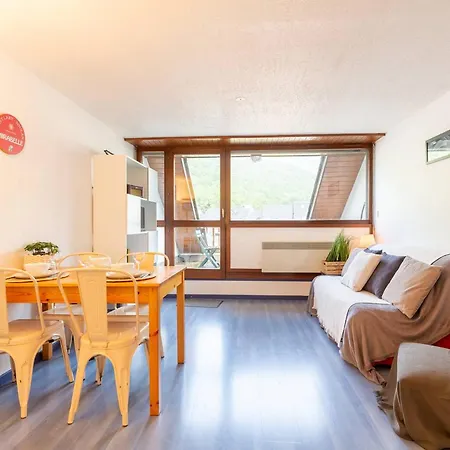 T2 Pour 4 Pers. Avec Balcon Et Casier A Skis, Saint-lary Village, Proche Navette Gratuite - Fr-1-296-479 Appartamento
