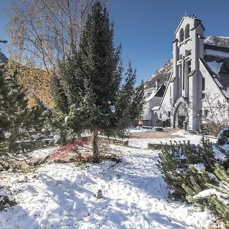 T2 Pour 4 Pers. Avec Balcon Et Casier A Skis, Saint-lary Village, Proche Navette Gratuite - Fr-1-296-479 *